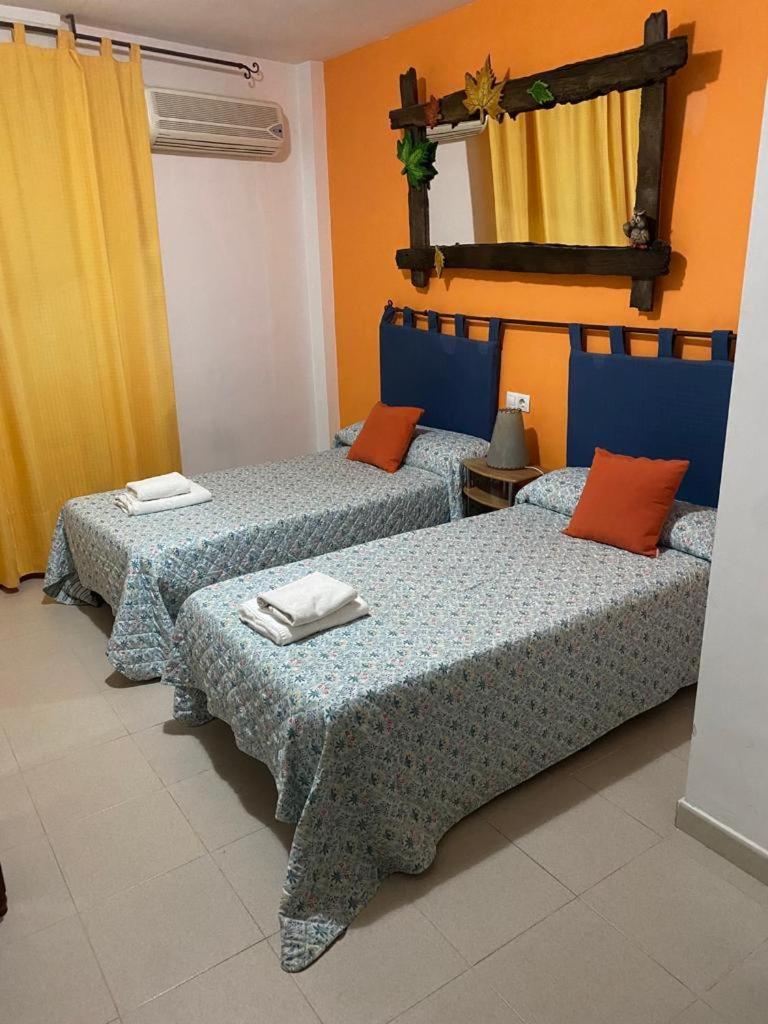 Hostal Y Apartamentos La Vereda Ruidera Rom bilde